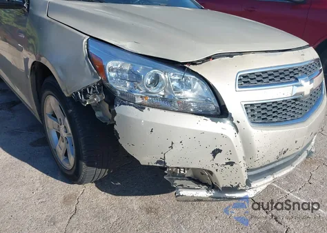 2013 Chevrolet Malibu 1Ls z USA, uszkodzony, nr VIN 1G11B5SA0DF147299